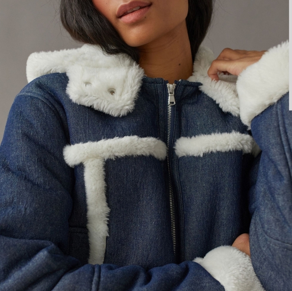 Urban Outfitters Roselyn Faux Shearling Denim Jacket New Size XS - Picture 2 of 11